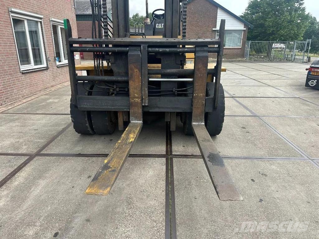 CAT DP100 VORKVERSTELLERS + SIDE SHIFT Stivuitor diesel