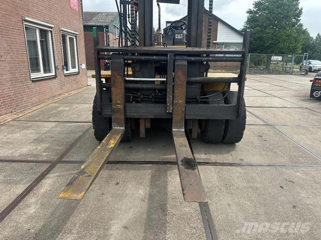 CAT DP100 VORKVERSTELLERS + SIDE SHIFT Stivuitor diesel