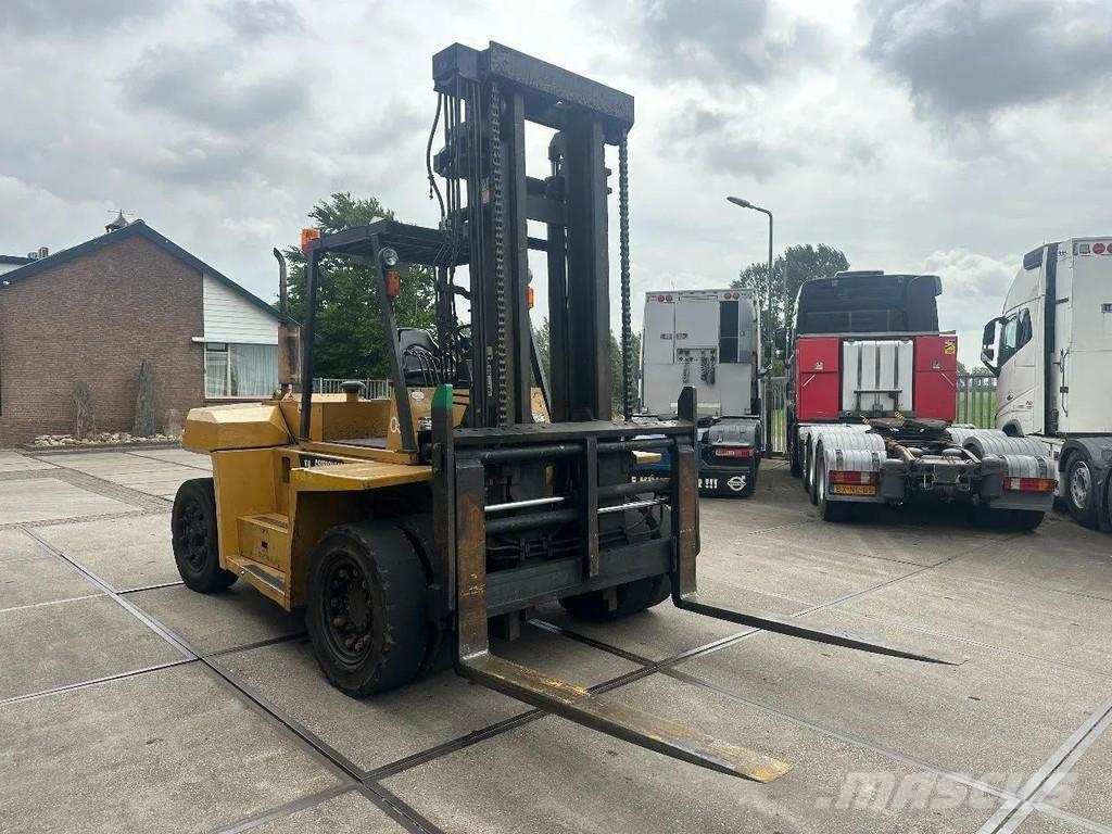CAT DP100 VORKVERSTELLERS + SIDE SHIFT Stivuitor diesel