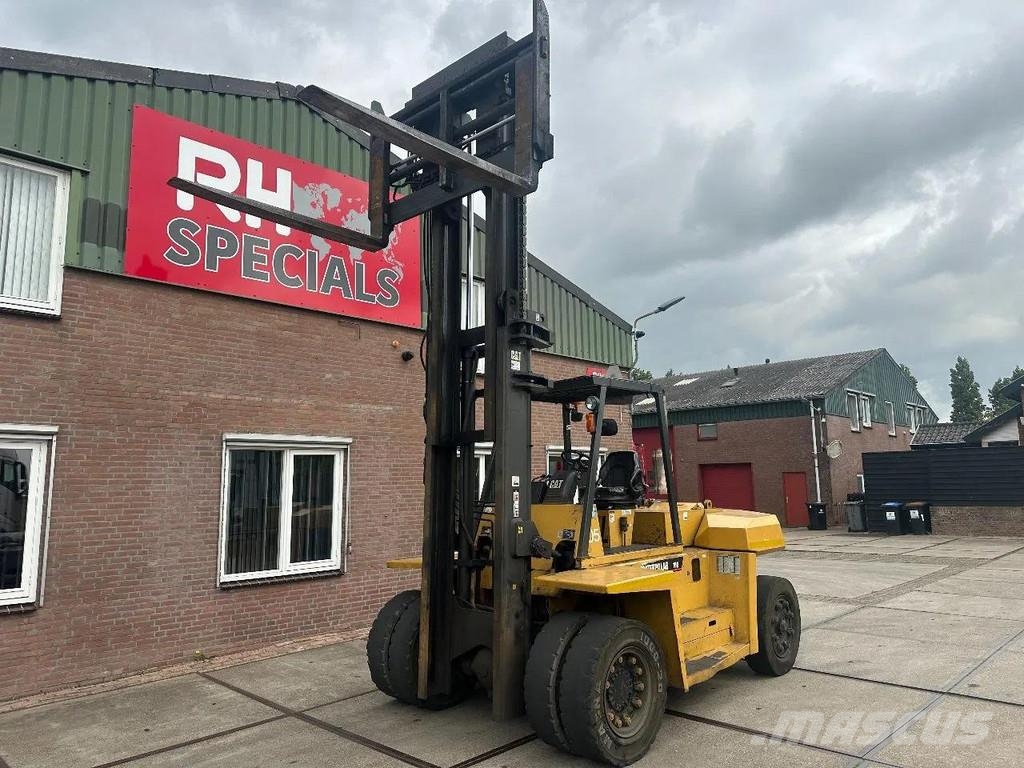 CAT DP100 VORKVERSTELLERS + SIDE SHIFT Stivuitor diesel