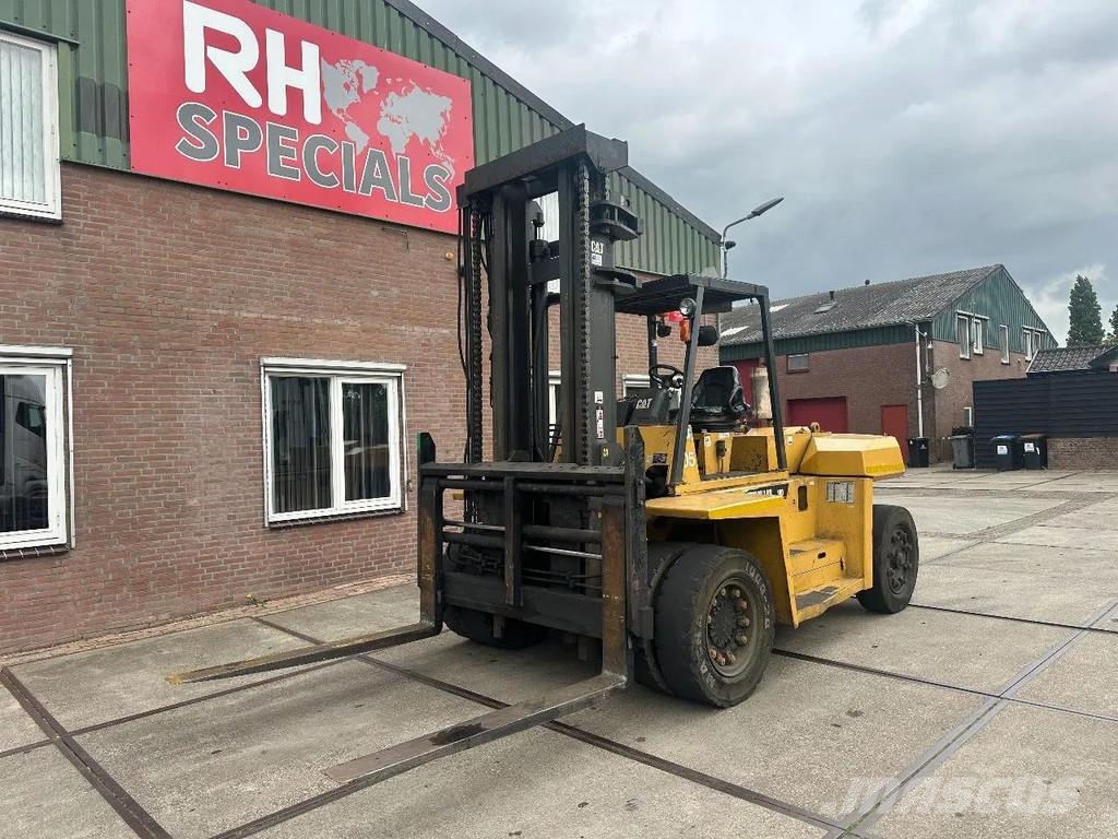CAT DP100 VORKVERSTELLERS + SIDE SHIFT Stivuitor diesel