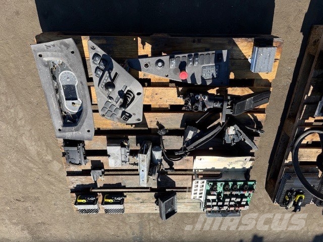 Volvo A 40 G I-ECU, MID140 Elektronik