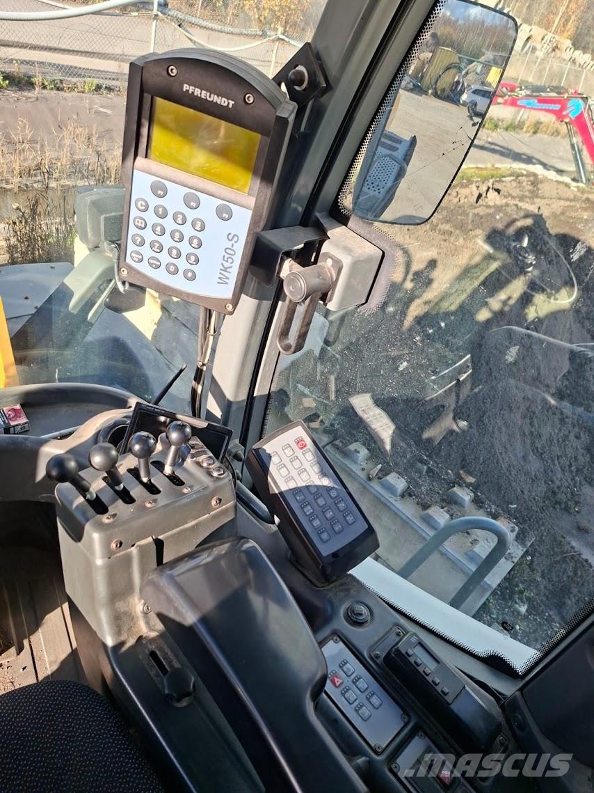 Liebherr 556 Radlader