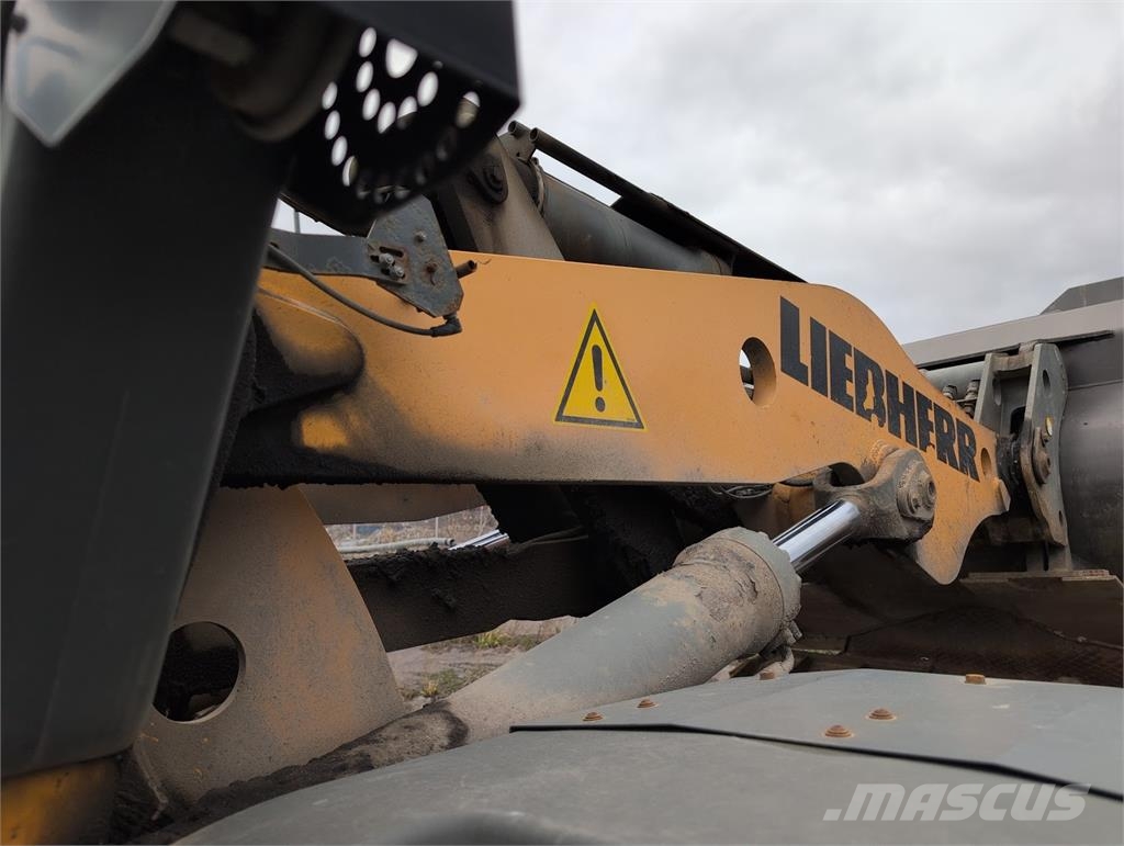 Liebherr 556 Radlader