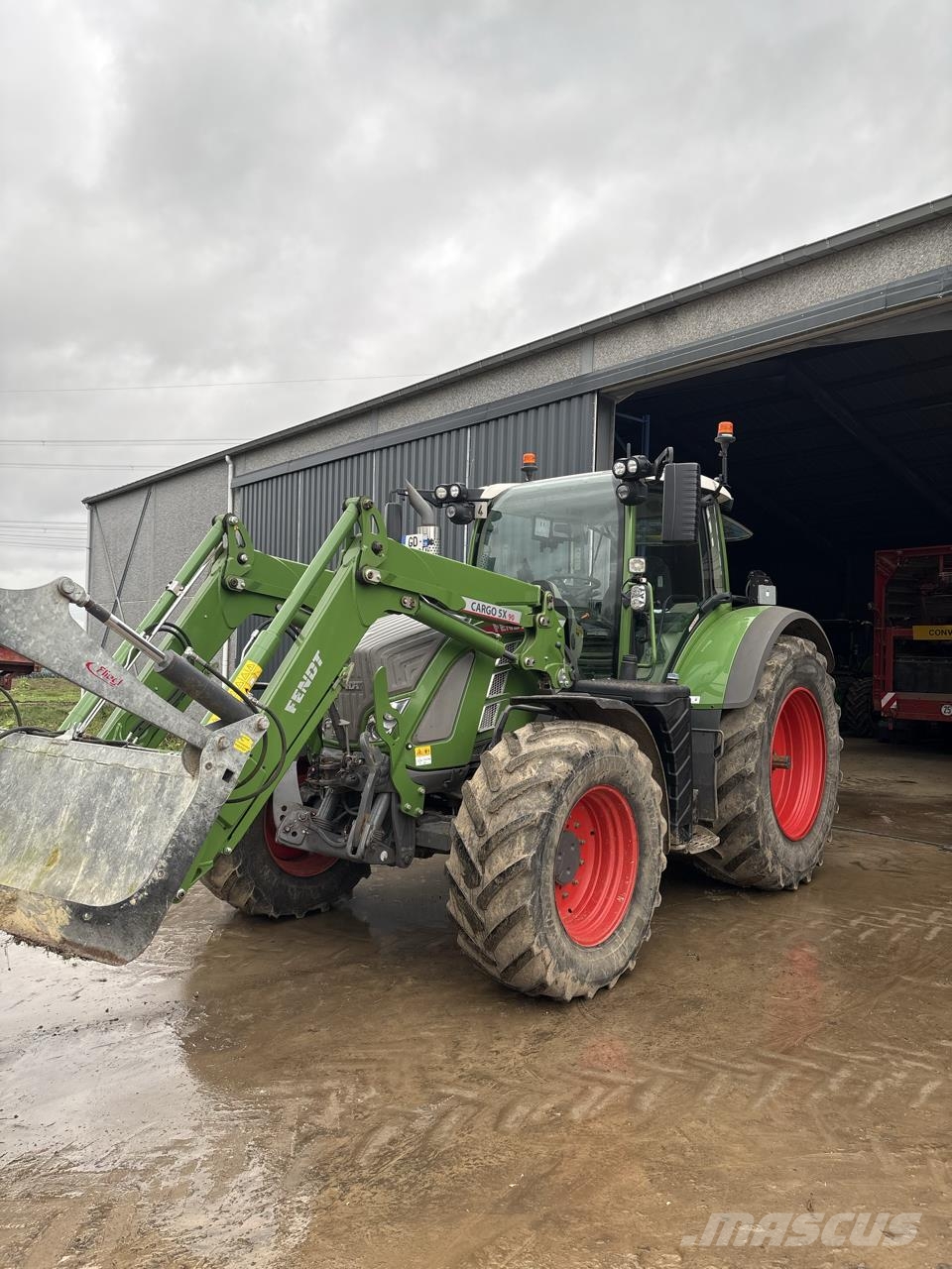 Fendt 720 VARIO PROFI + Tractors