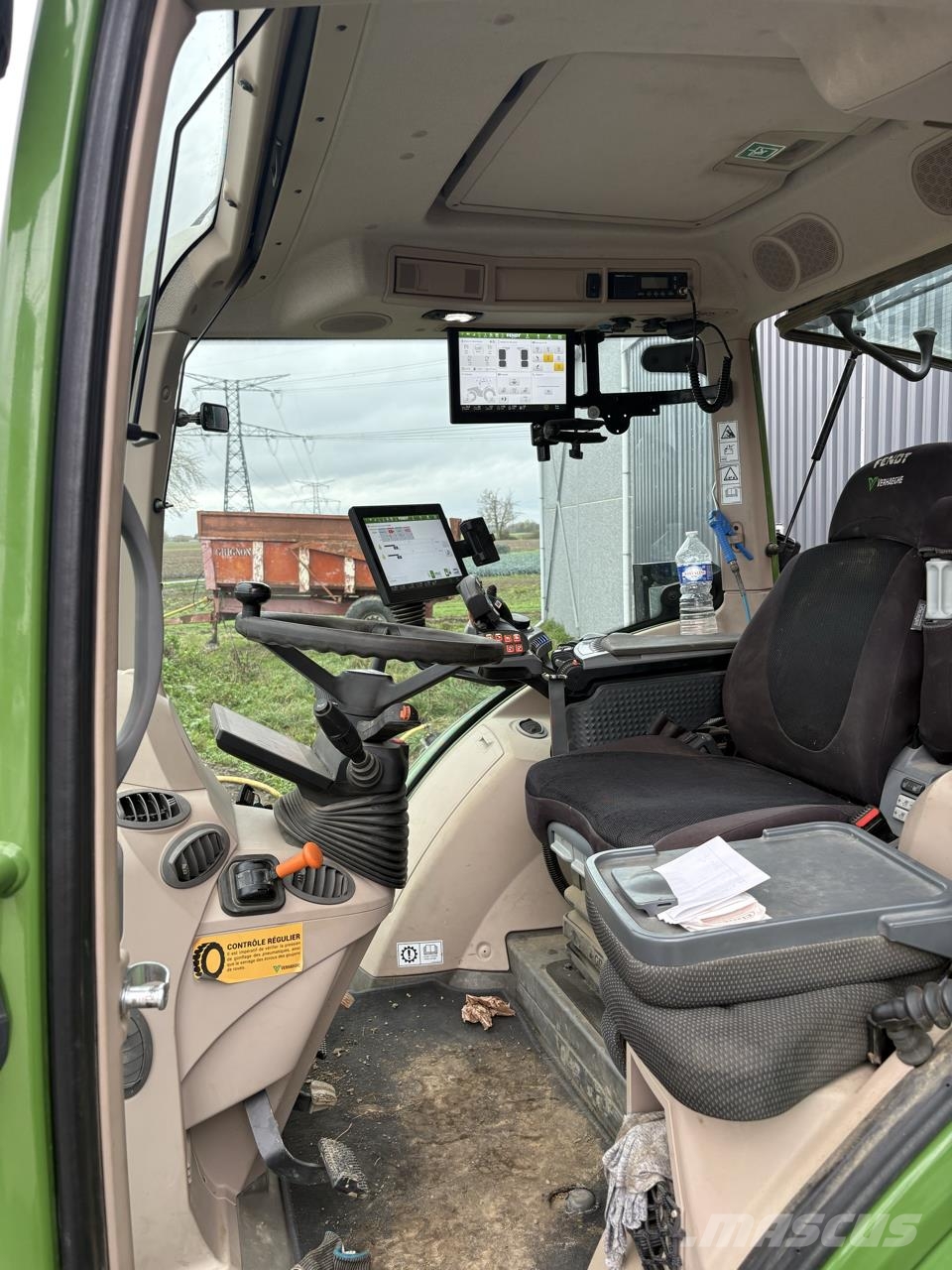 Fendt 720 VARIO PROFI + Tractors