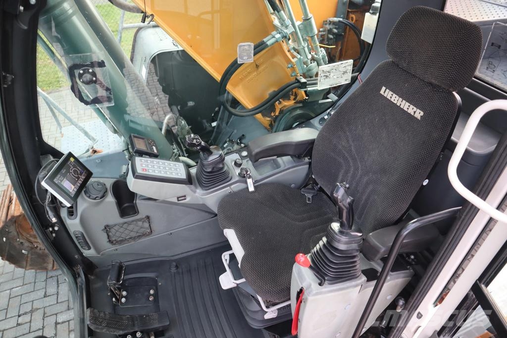 Liebherr R924 WLC | ROTOTILT R8 | BUCKET | Rupsgraafmachines