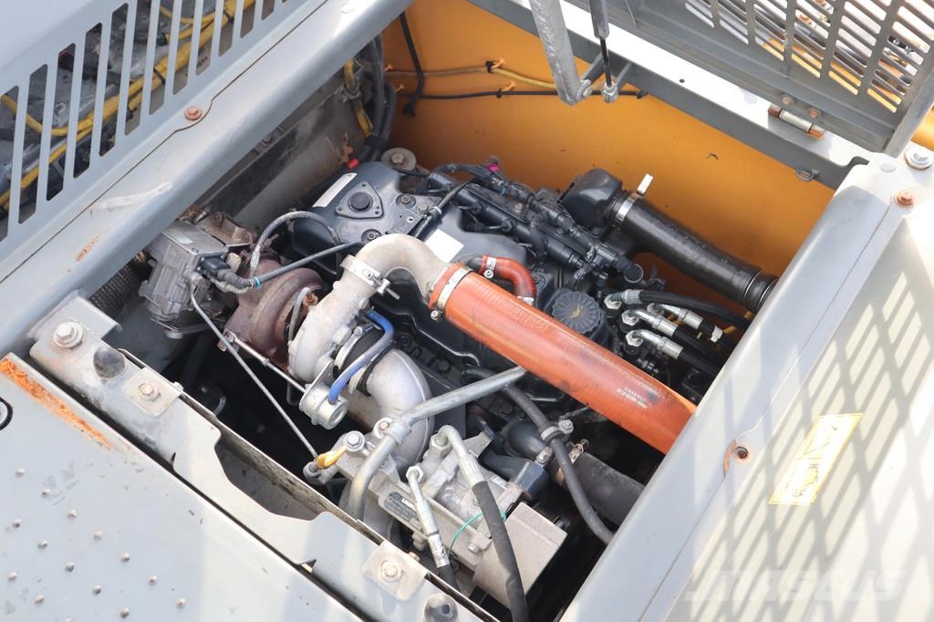 Liebherr R924 WLC | ROTOTILT R8 | BUCKET | Rupsgraafmachines