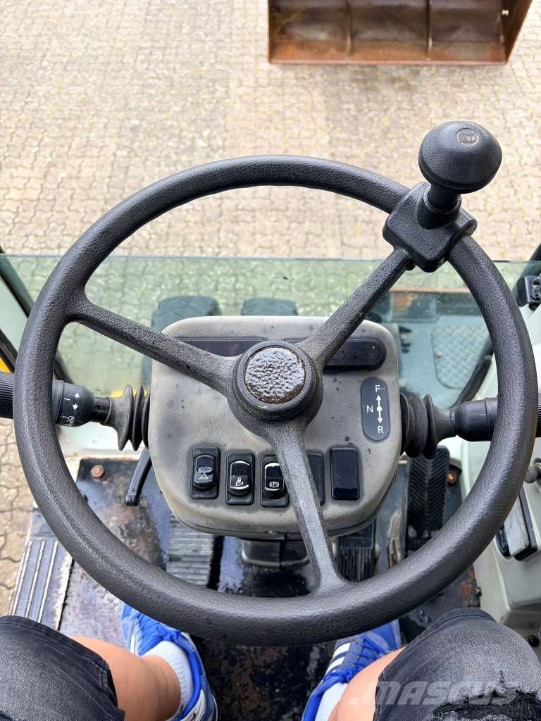 Hyundai 140 W-7 Excavadoras de ruedas