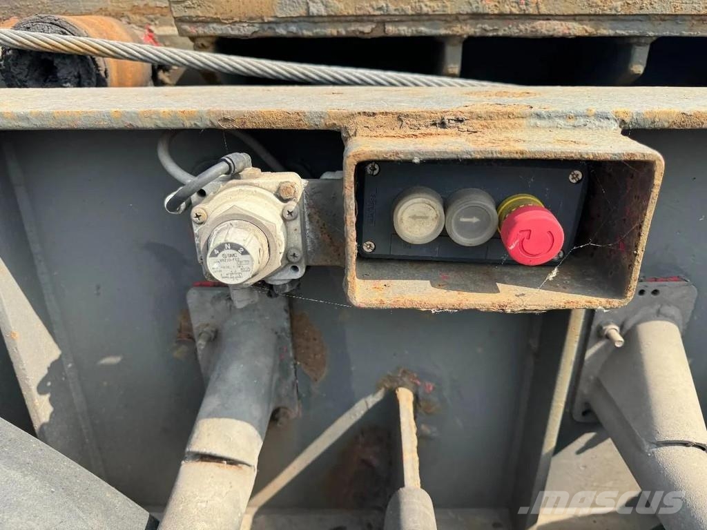 Van Hool 3 AXLE - BPW - FRONT LIFTING - CABLE & KIPPING SYS Containerchassis