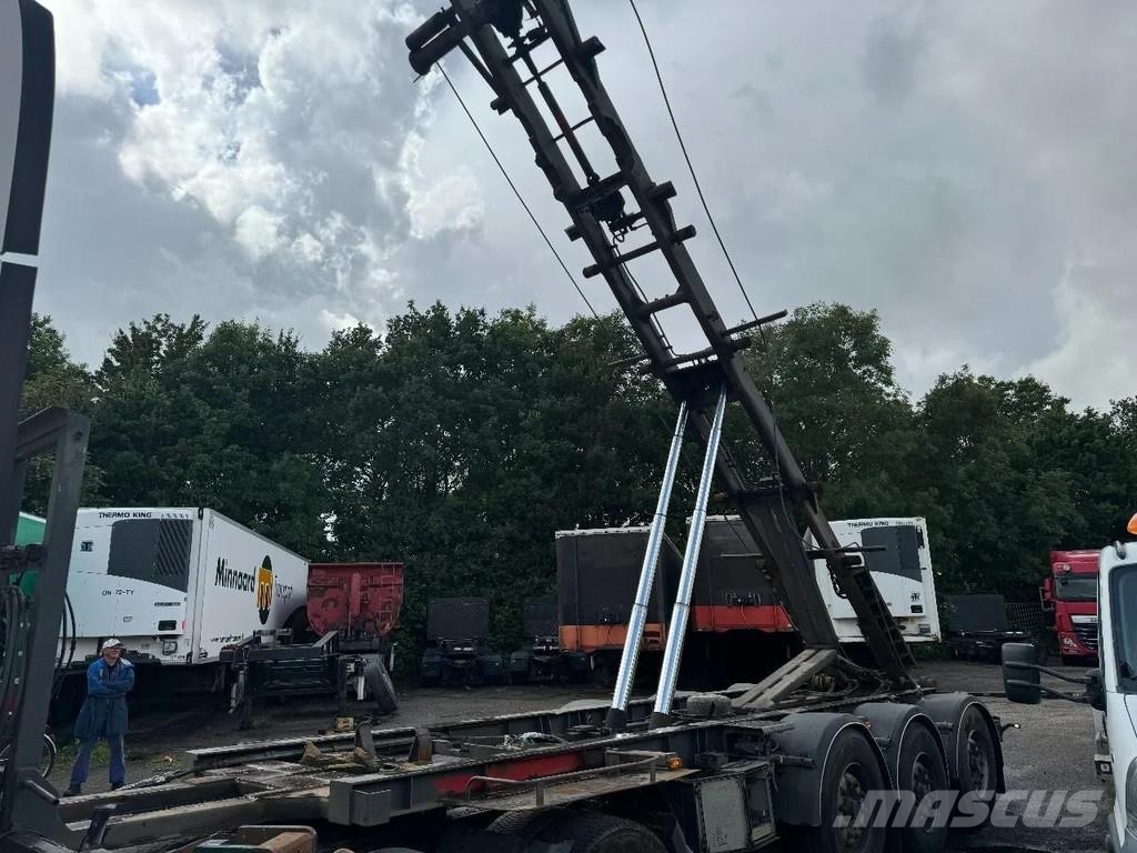 Van Hool 3 AXLE - BPW - FRONT LIFTING - CABLE & KIPPING SYS Containerchassis