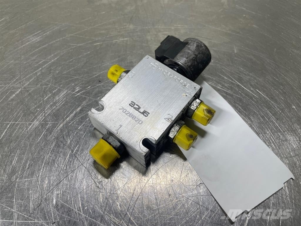 Mecalac 12MTX-6090339-Hydraforce 7028820-4/2 Valve Hydraulics