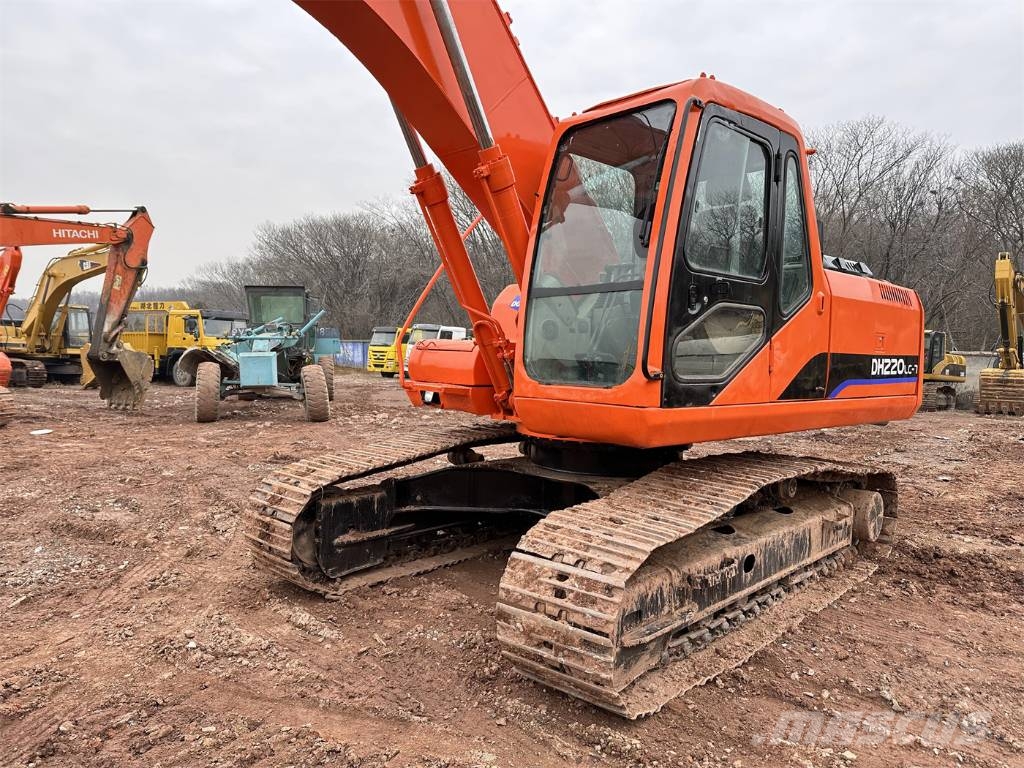 Doosan DH220 Kāpurķēžu ekskavatori
