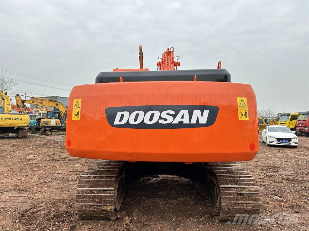Doosan DH220 Kāpurķēžu ekskavatori