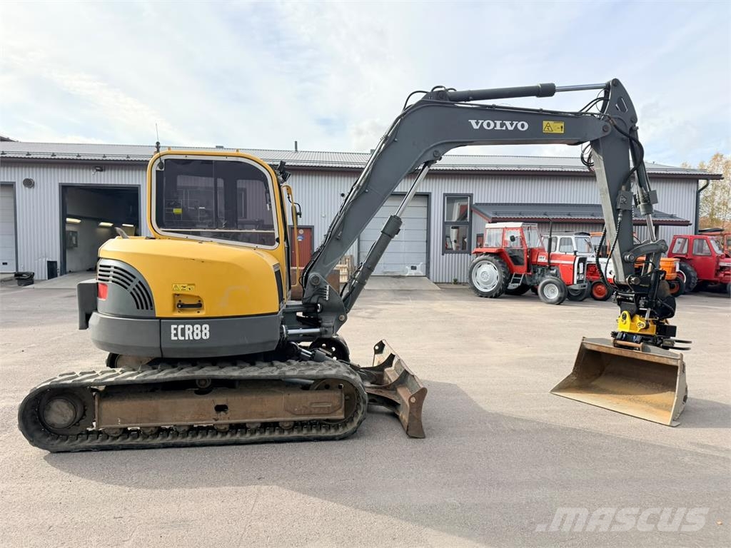 Volvo ECR88 PYÖRITTÄJÄLLÄ Excavadoras 7t - 12t