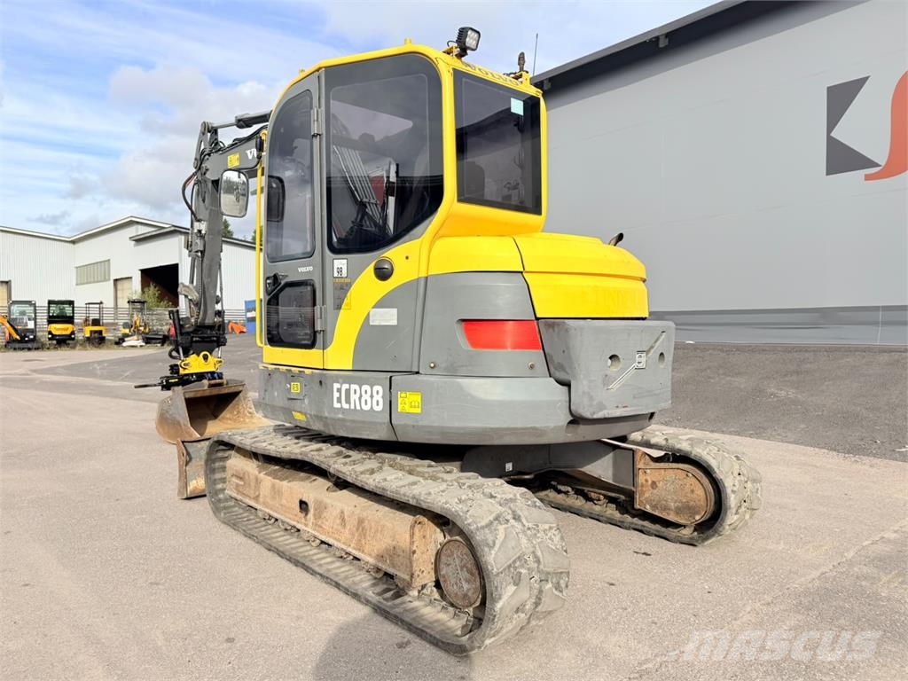 Volvo ECR88 PYÖRITTÄJÄLLÄ Excavadoras 7t - 12t