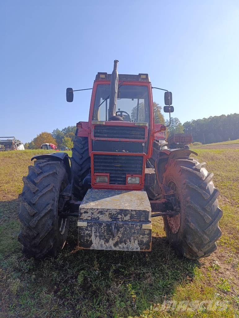 Case IH 1455 XL Traktoriai