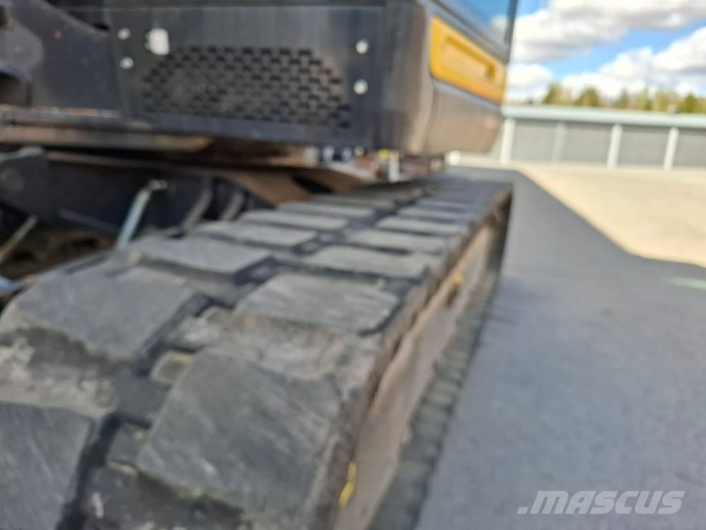 Yanmar Vio 80-1A حفارات وسط 7 طن - 12 طن