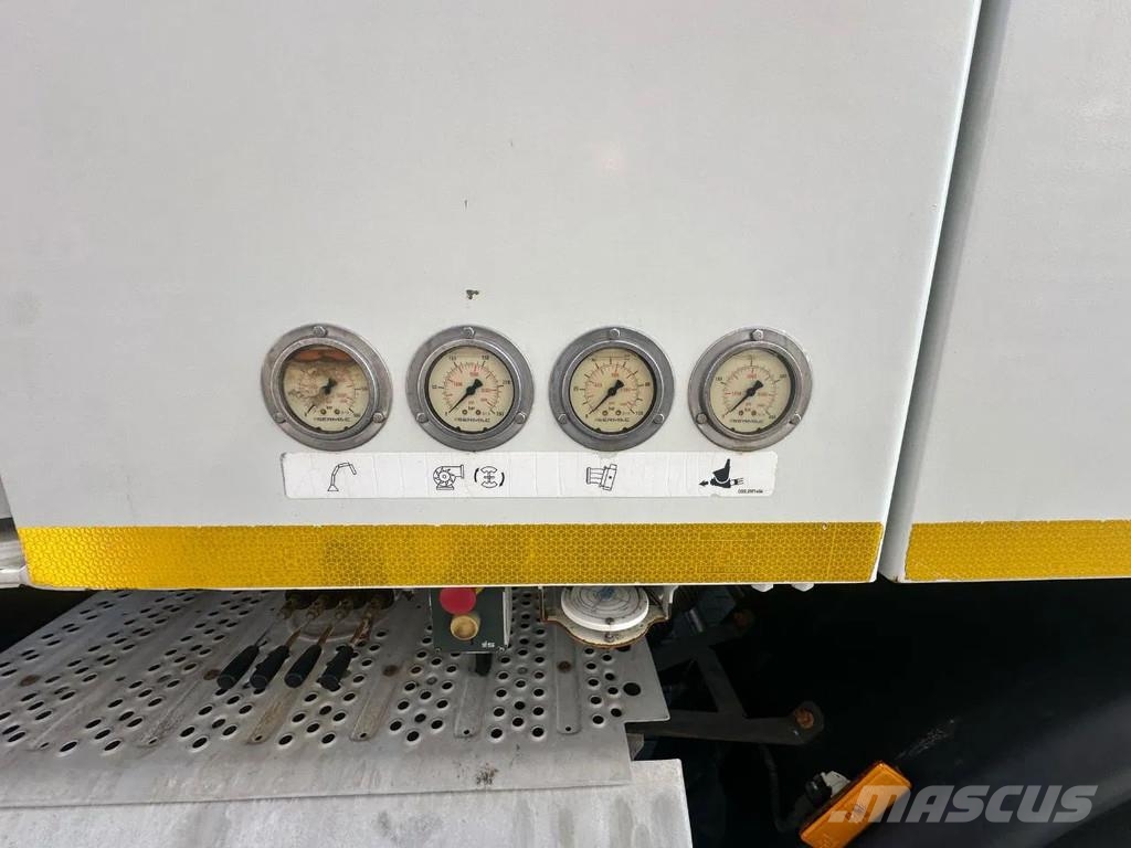 Mercedes-Benz Arocs 4451 8X4 + SERMAC 5Z42 BETONPOMP/BETONPUMPE/ Camiões bomba Betão