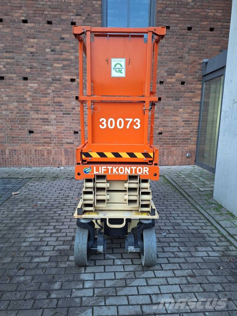 JLG 2032 ES 剪叉式升降机