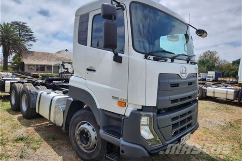 UD TRUCKS QUESTER Otros camiones