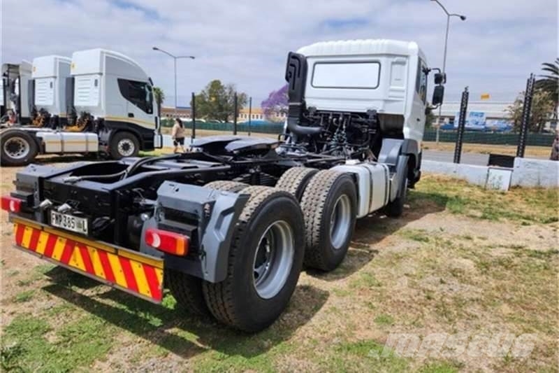 UD TRUCKS QUESTER Otros camiones