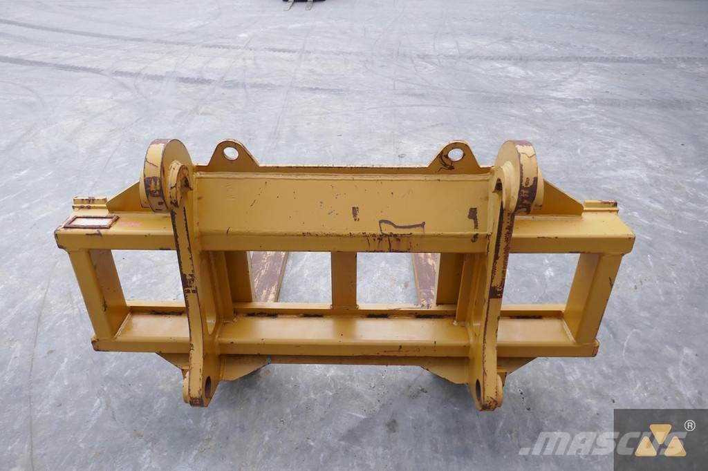 CAT 966/972 Forks Transport - drugo