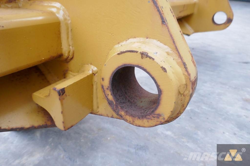 CAT 966/972 Forks Transport - drugo