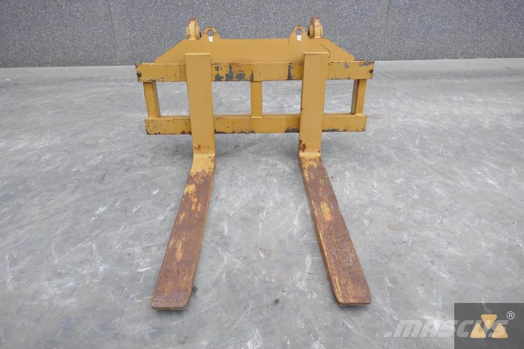 CAT 966/972 Forks Transport - drugo