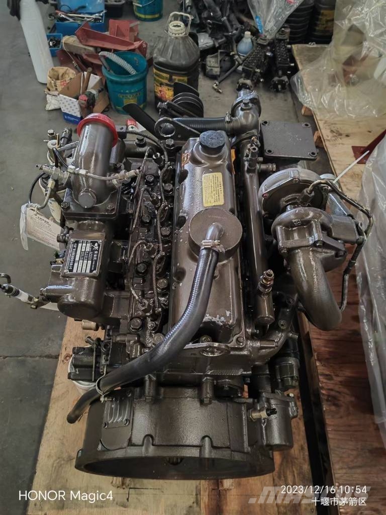 Yuchai yc4d130-20 Diesel Engine for Construction Machine محركات