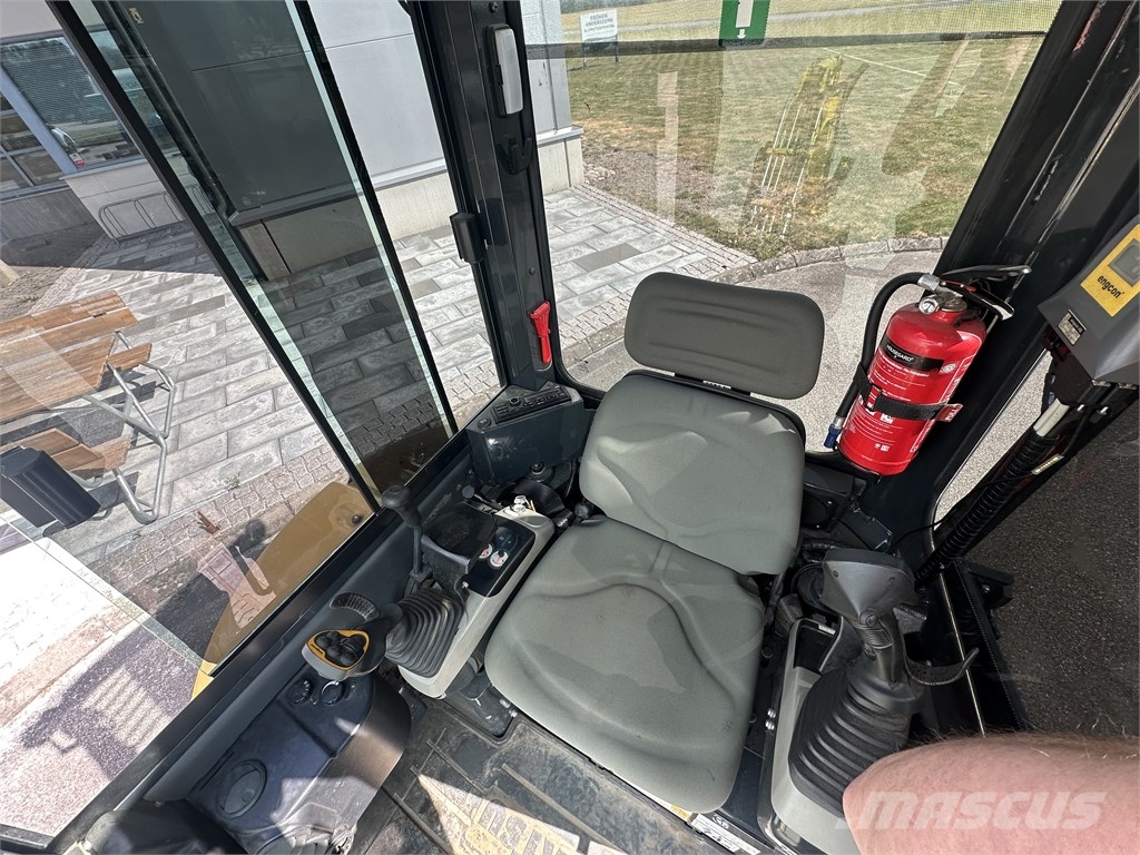 Komatsu PC 26 MR-3 Mini rýpadlá < 7t