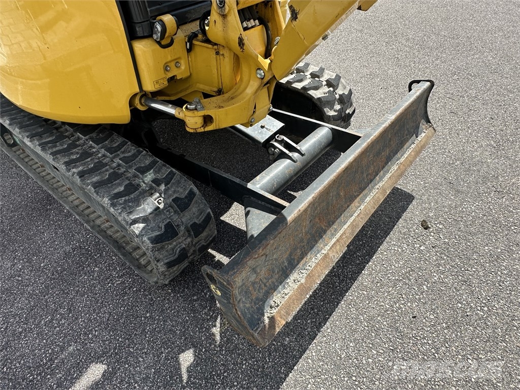 Komatsu PC 26 MR-3 Mini rýpadlá < 7t