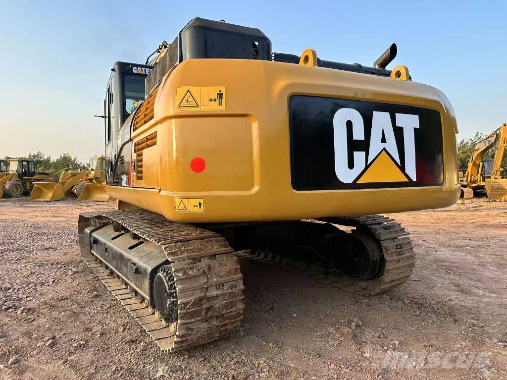 CAT 330D Bagri goseničarji