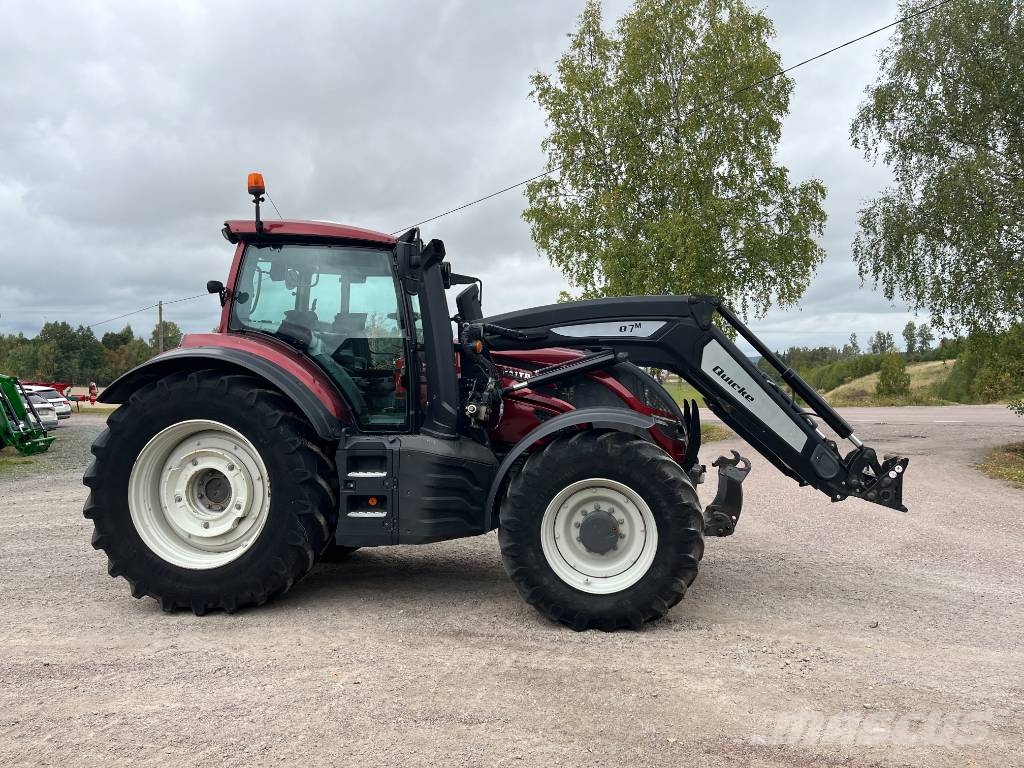 Valtra T 234 Traktorji