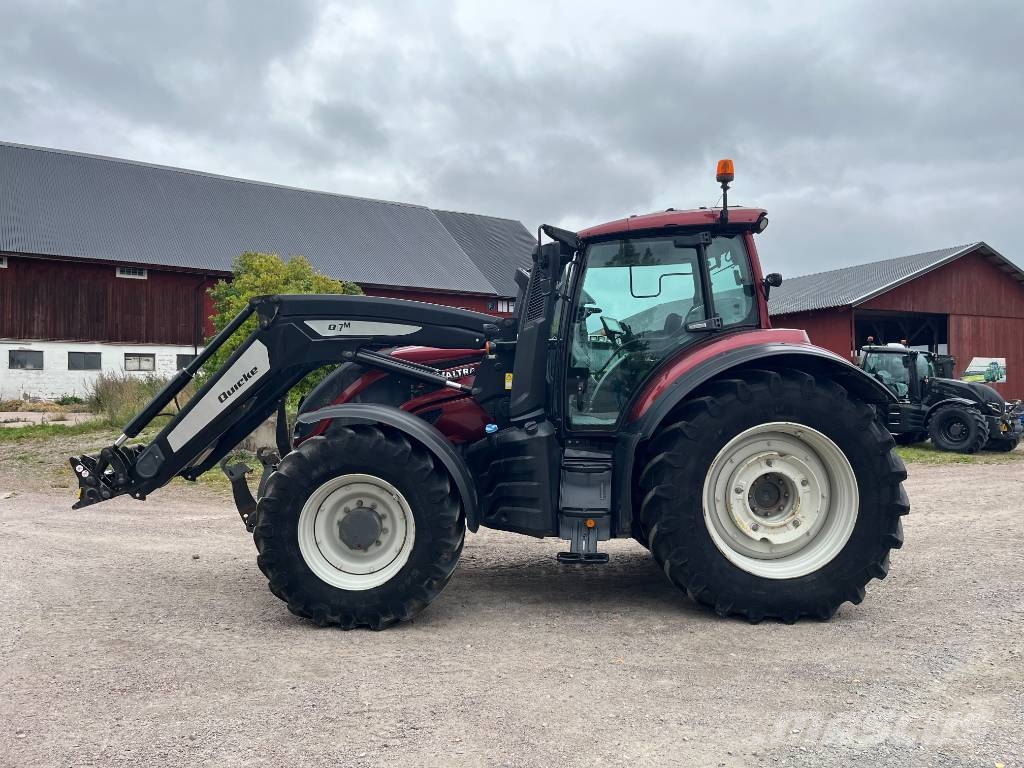 Valtra T 234 Traktorji