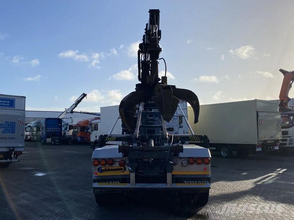 Volvo FM 370 + Euro 5 + Palfinger Z-Q170 Crane + 30ton N Treileri ar āķi