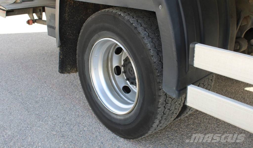 Renault D 210 - BI Temperatura--070 冷藏车