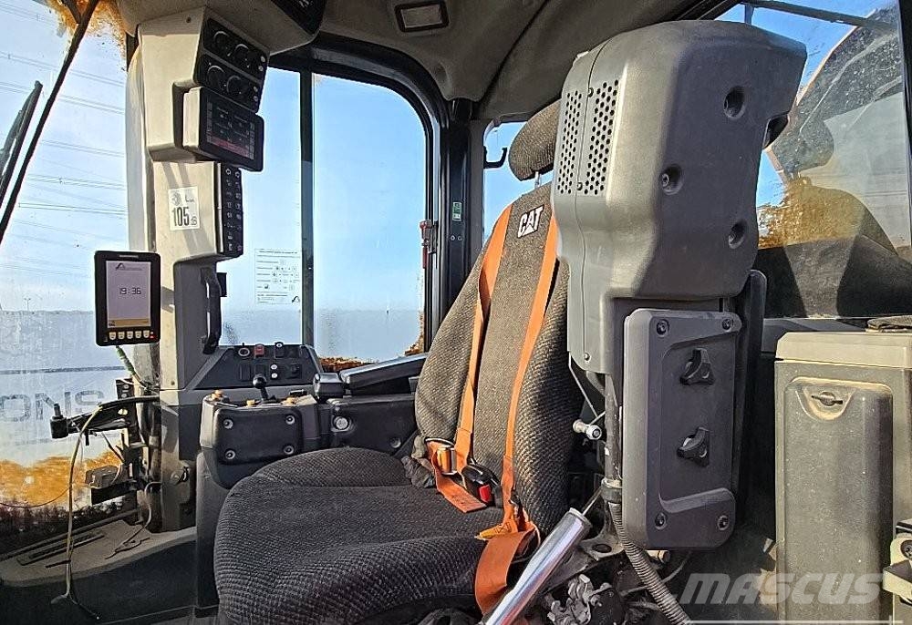 CAT 972 M XE Фронтальні навантажувачі