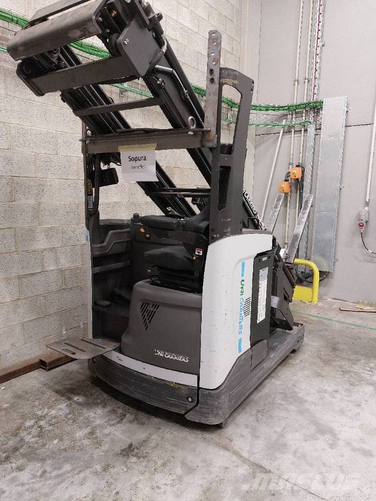 UniCarriers UMS160DTFV845 Chariot à mât rétractable