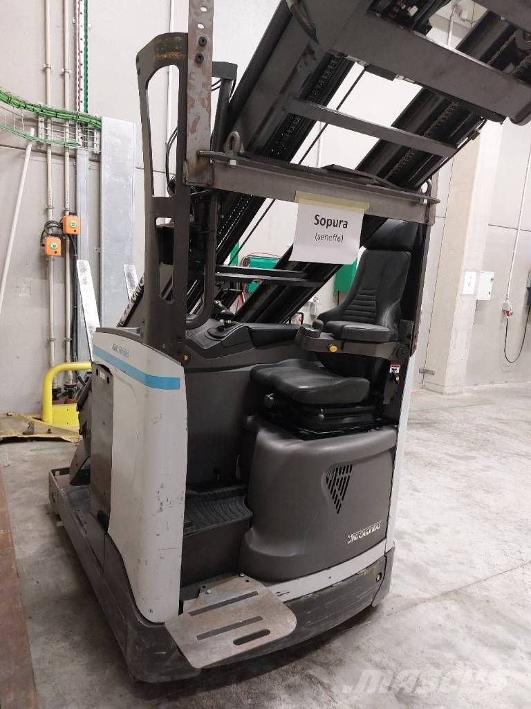 UniCarriers UMS160DTFV845 Chariot à mât rétractable