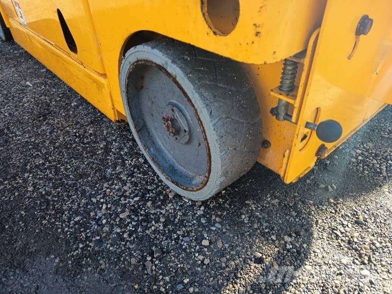 Haulotte Compact 10 - 10m, electric رافعات مقصية الشكل