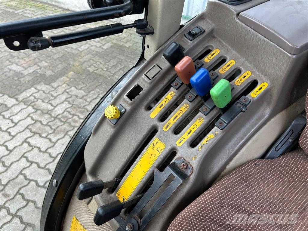 John Deere 5100 GF Traktorji