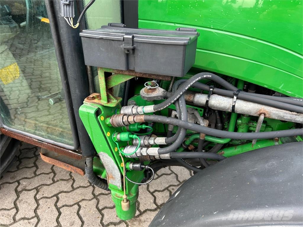 John Deere 5100 GF Traktorji
