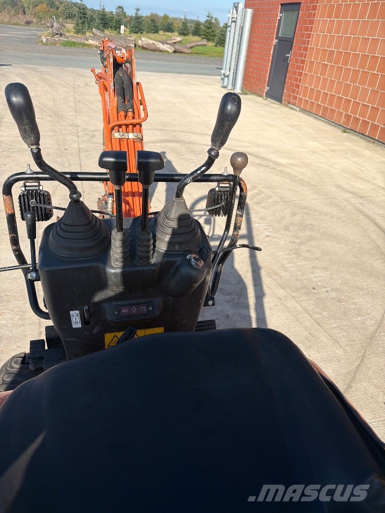 Hitachi ZX 10 U-2 Mini pelle < 7t