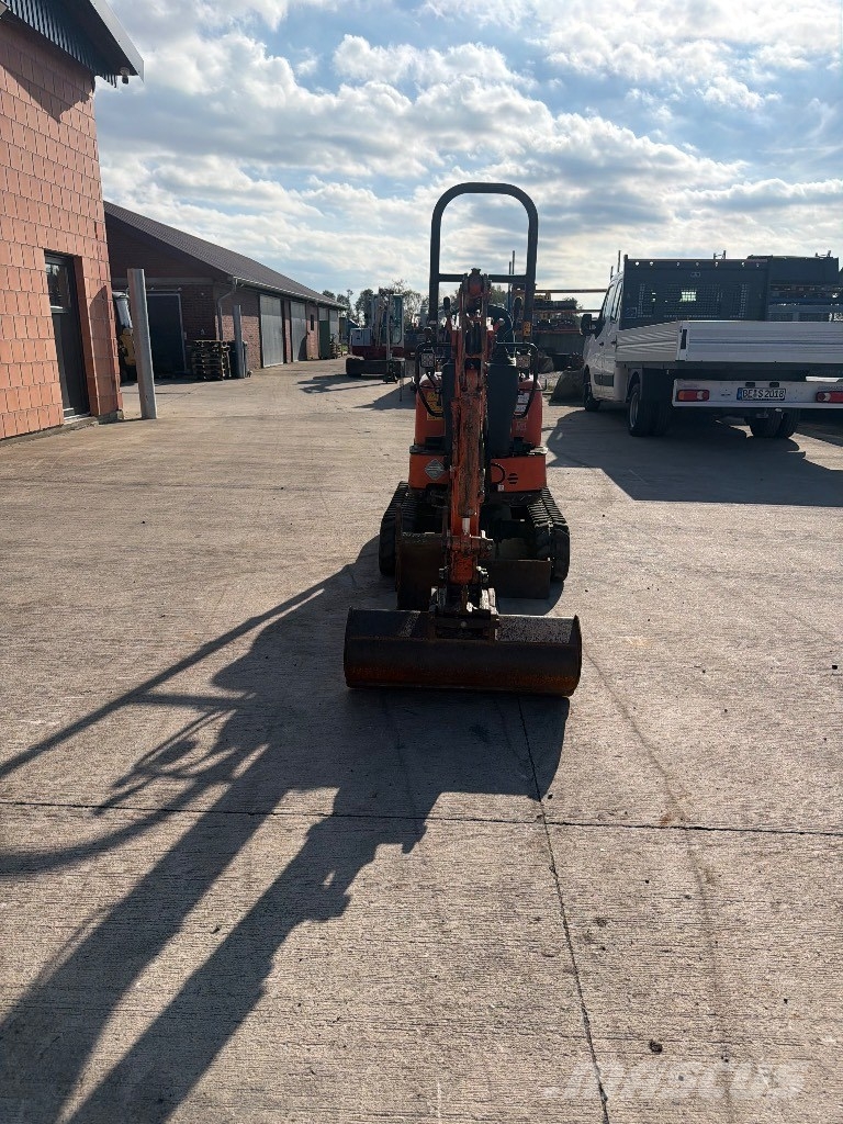 Hitachi ZX 10 U-2 Mini pelle < 7t