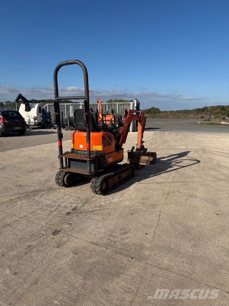 Hitachi ZX 10 U-2 Mini pelle < 7t