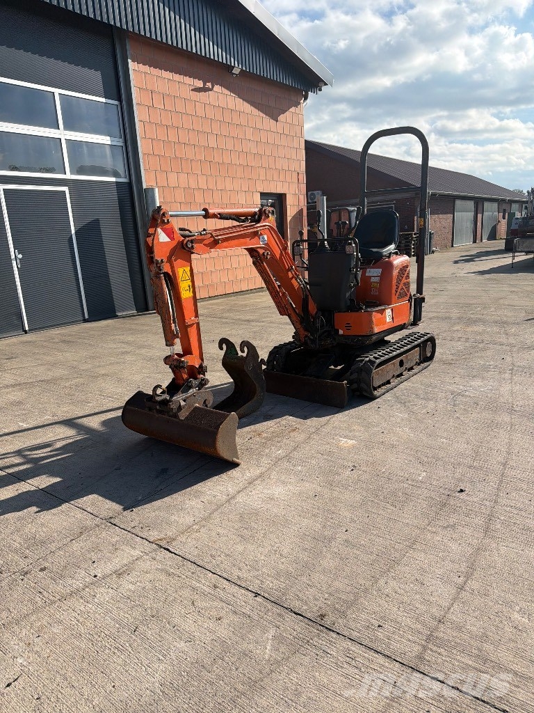 Hitachi ZX 10 U-2 Mini pelle < 7t