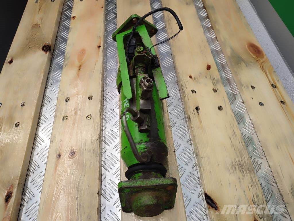 Merlo Hydraulic cylinder for axle stabilization MERLO P Hüdraulika