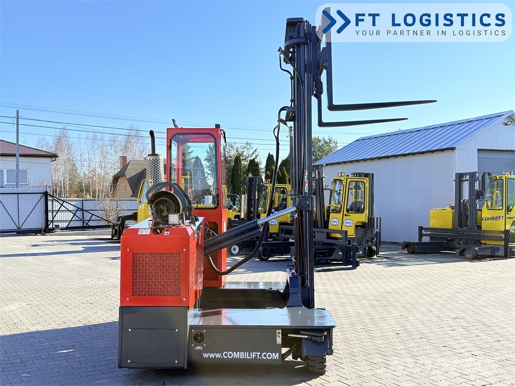 Combilift C3000GST / GAS / TRIPLEX 8300 / FREE-LIFT / EXCELL Four-way truck