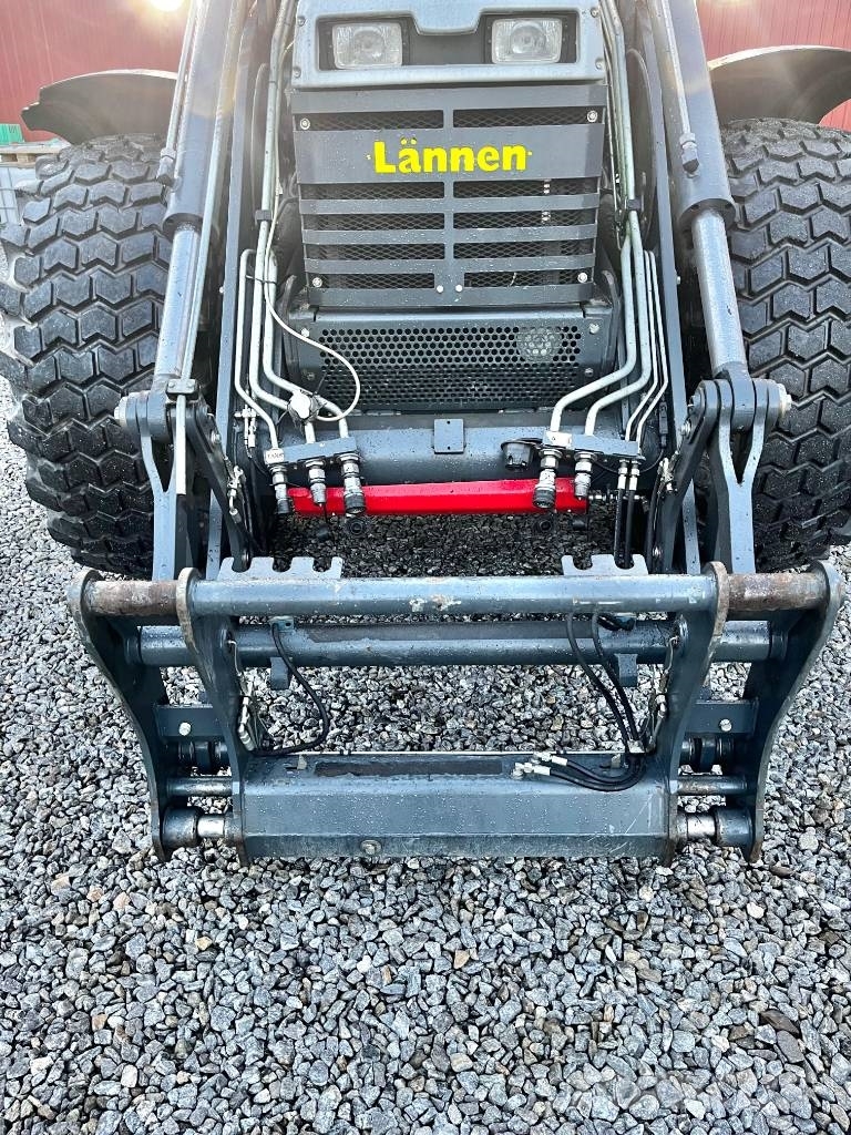 Lännen 8600 I Товарач със заден ексватор